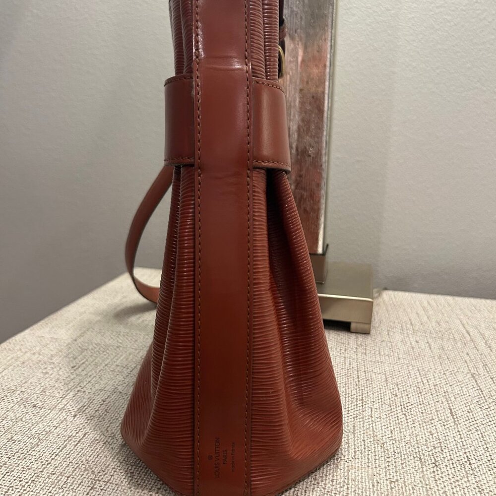 Louis Vuitton Epi Sac D'Epaule Kenyan Fawn - Picture 4 of 12